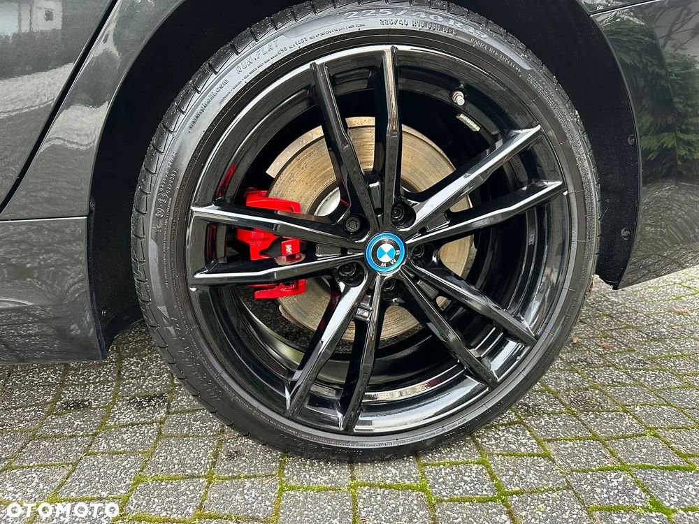 BMW Seria 3 330e xDrive M Sport - 13