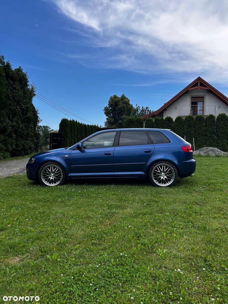 Audi A3 Sportback - 4