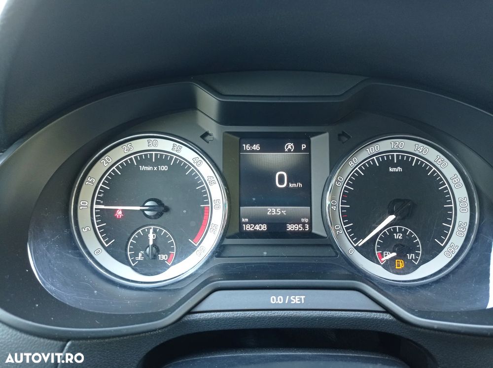 Skoda Octavia 1.6 TDI DSG Ambition - 28