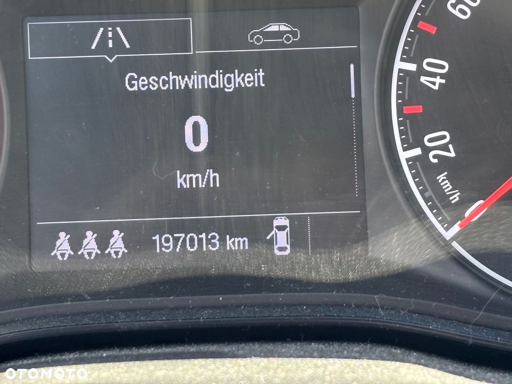 Opel Corsa 1.4 T Cosmo S&S - 9