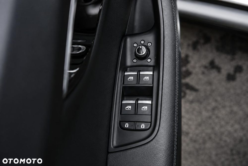 Audi Q7 55 TFSI mHEV Quattro S Line Tiptr - 28