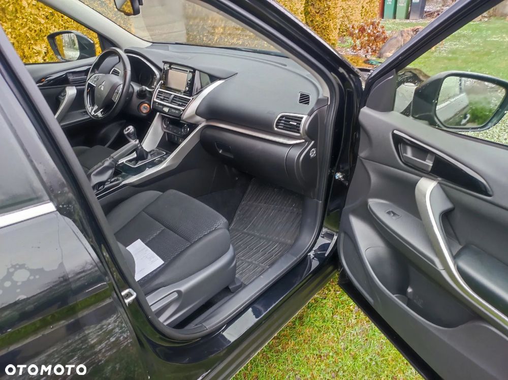 Mitsubishi Eclipse Cross 1.5 T Invite Plus - 4