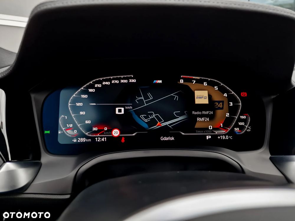 BMW Seria 3 320d xDrive mHEV - 10