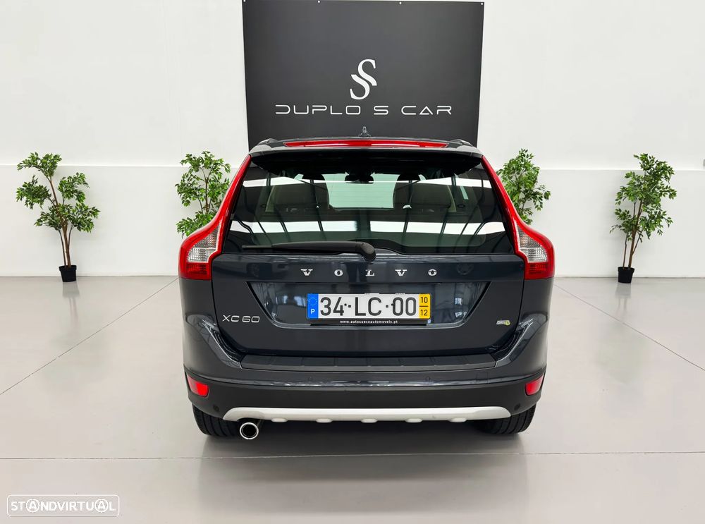 Volvo XC 60 2.0 D3 Drive Summum - 9