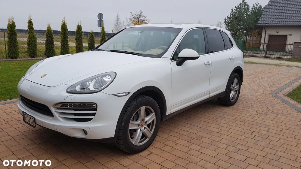 Porsche Cayenne Standard - 1