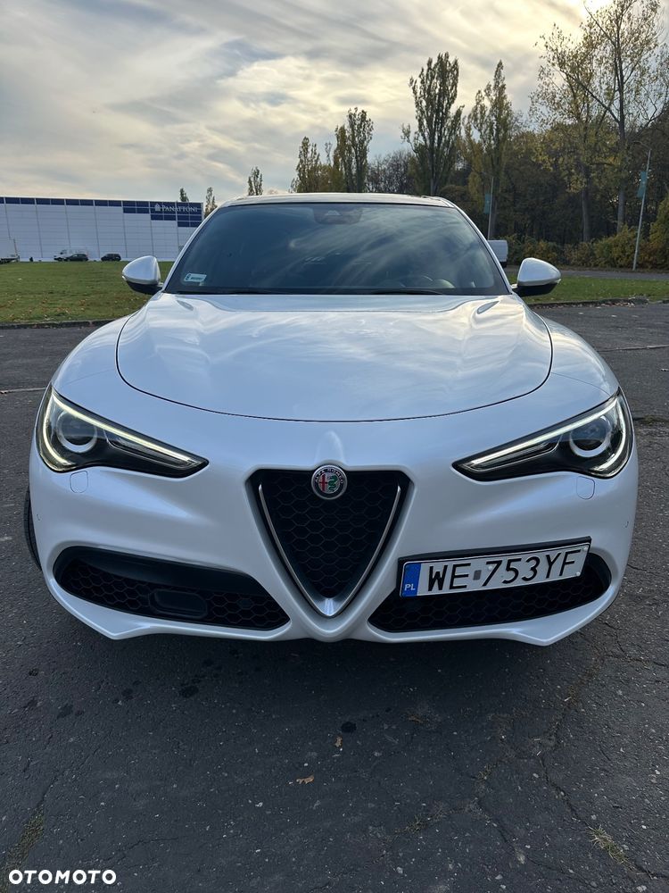 Alfa Romeo Stelvio 2.0 Turbo Super Q4 - 4