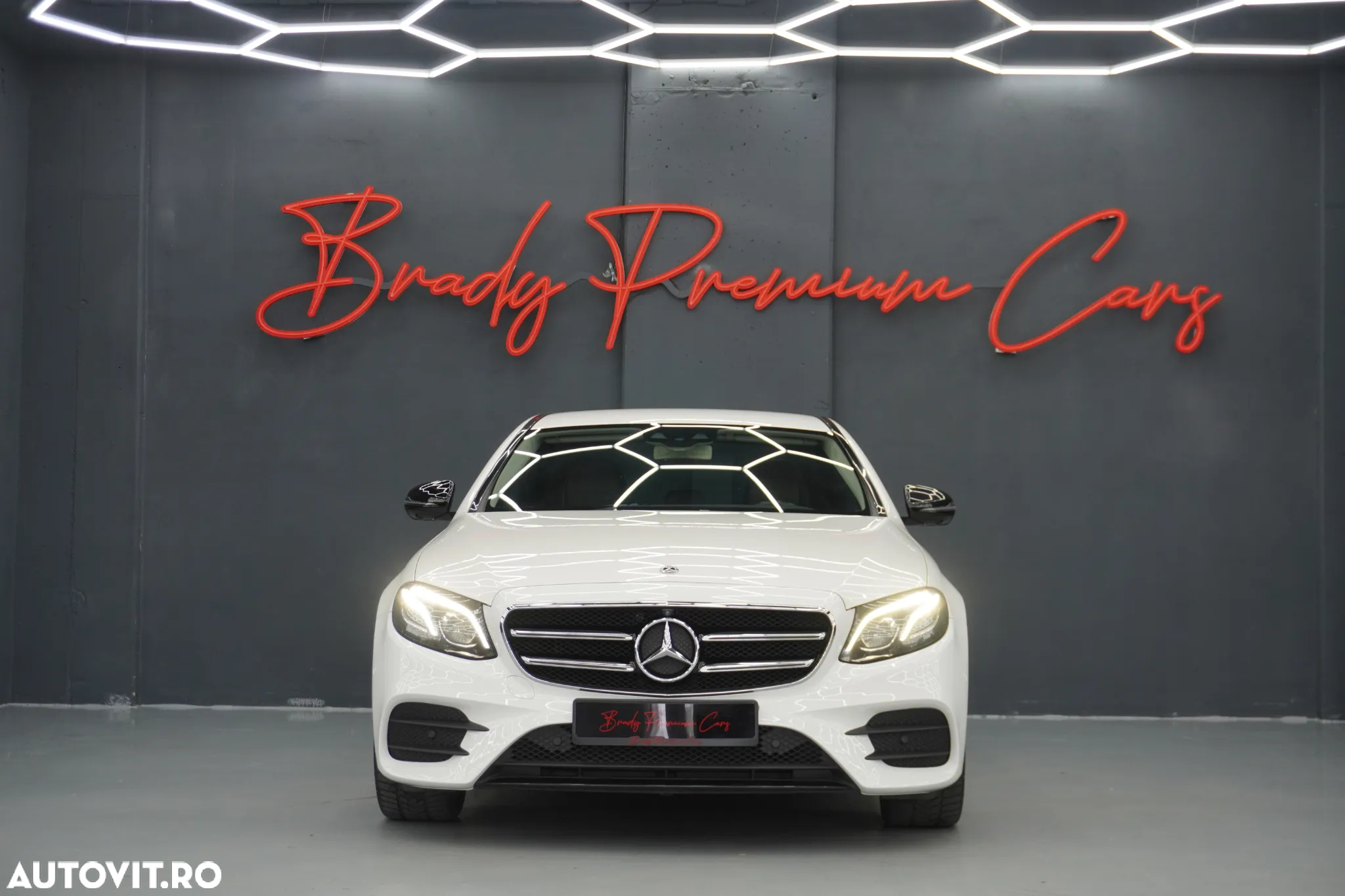 Mercedes-Benz E 250 9G-TRONIC - 7
