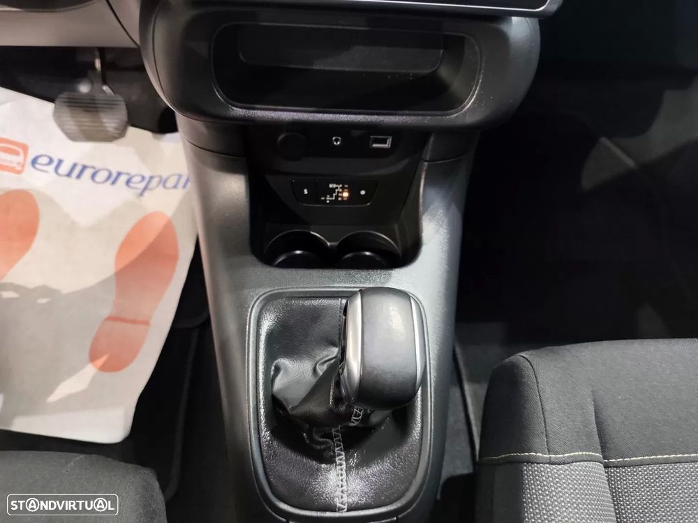 Citroën C3 1.2 PureTech Shine EAT6 - 13