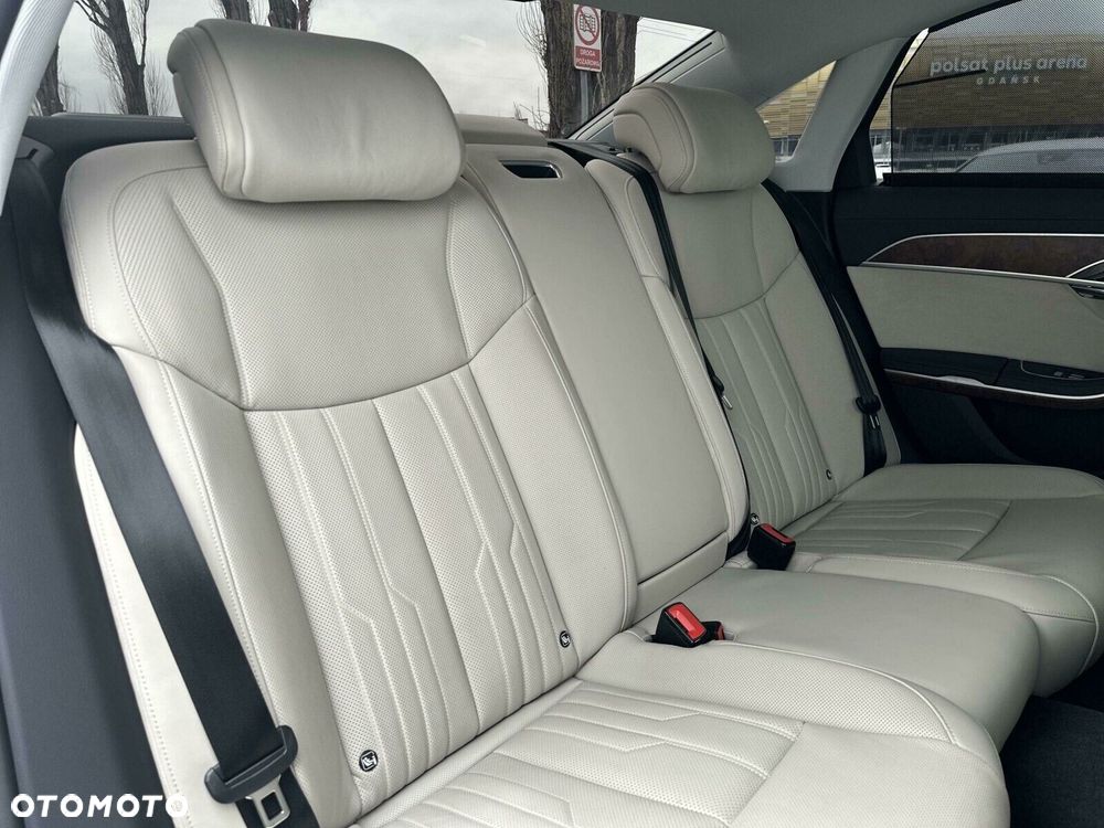 Audi A8 - 13