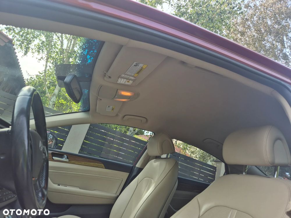 Hyundai Sonata - 16