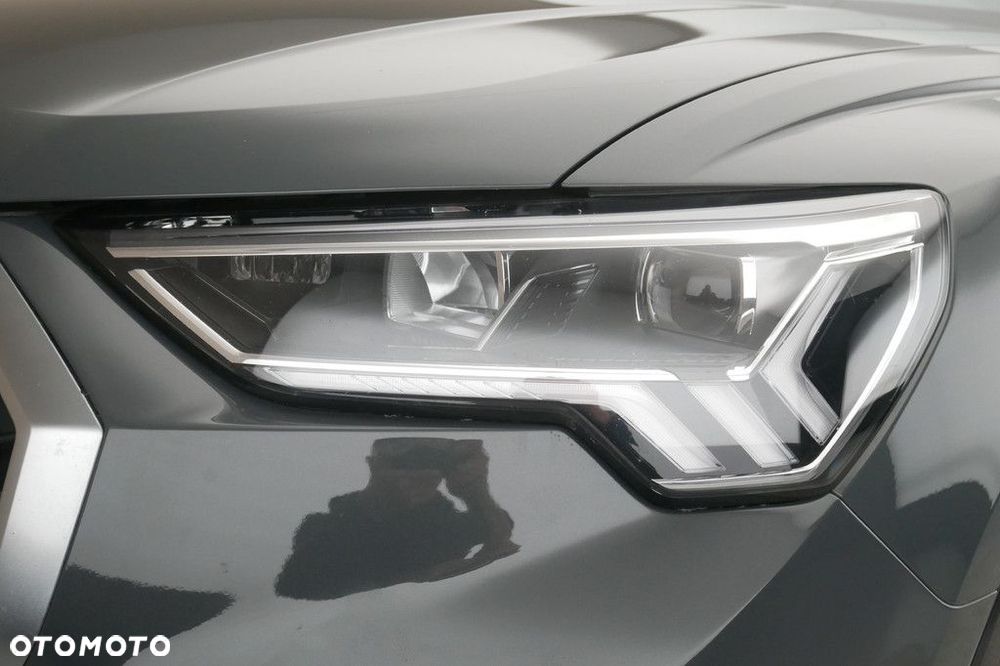 Audi Q3 Sportback - 13