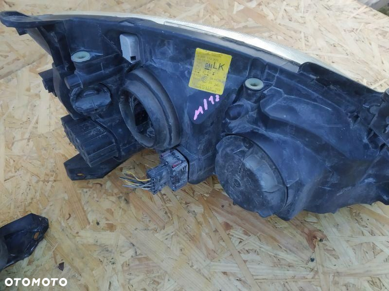 REFLEKTOR 2 SZT KPL EUROPA LEWY + PRAWY OPEL CORSA C LIFT - 8
