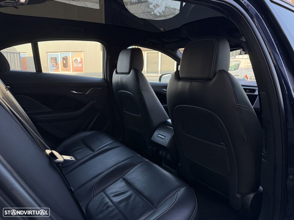 Jaguar I-Pace - 4