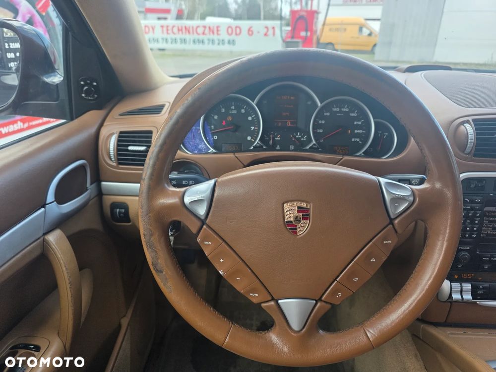 Porsche Cayenne S Tiptronic - 16