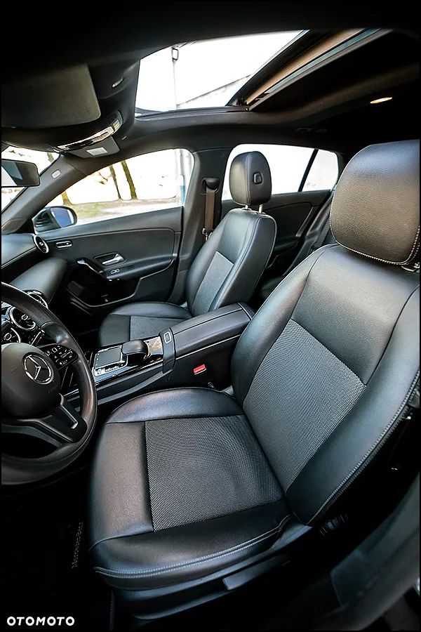 Mercedes-Benz CLA - 27