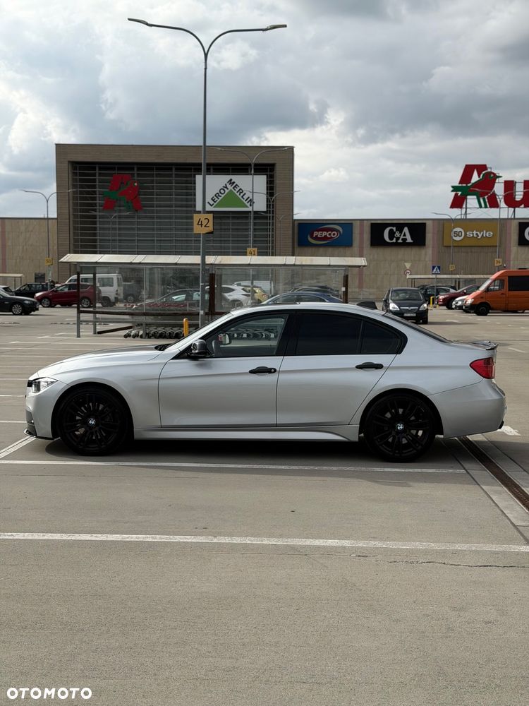BMW Seria 3 335i - 6