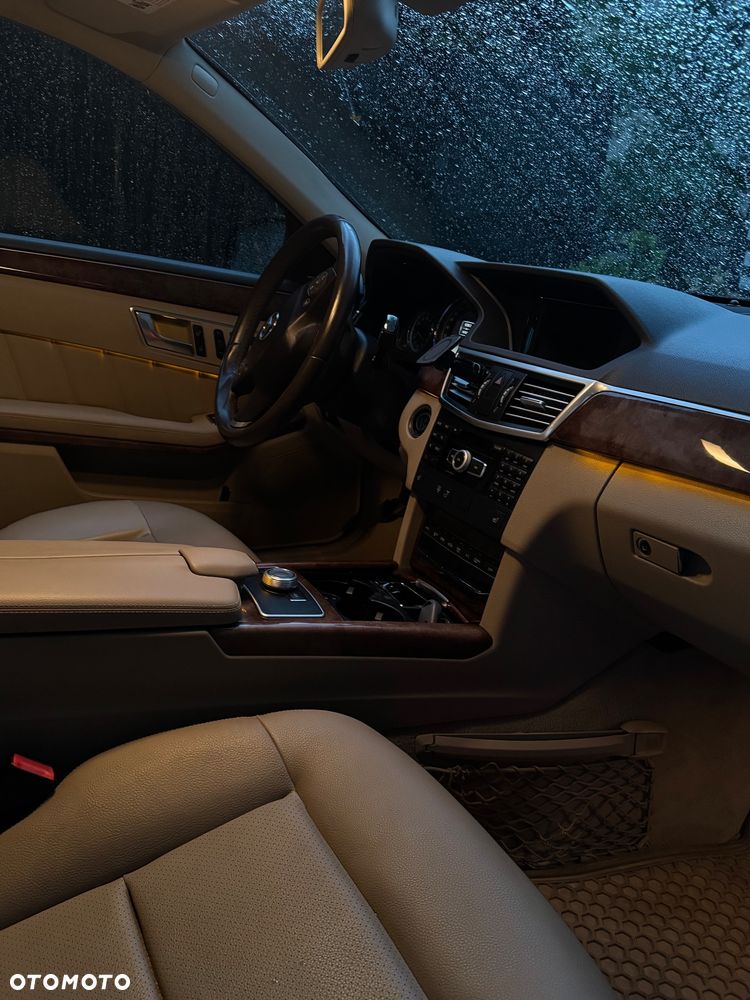 Mercedes-Benz Klasa E 350 4-Matic BlueEff Elegance - 14