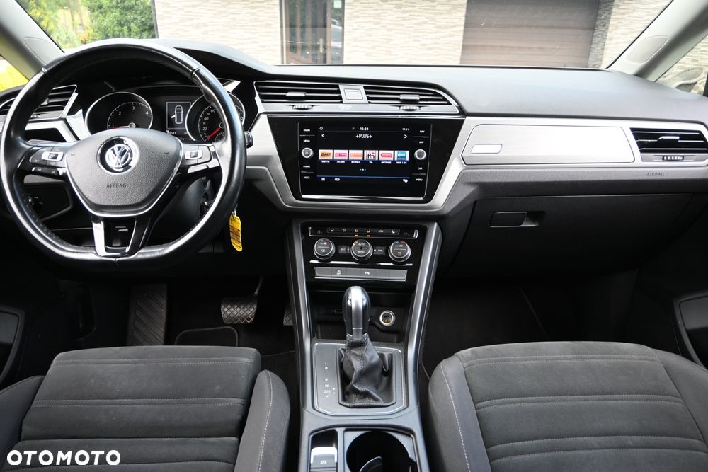 Volkswagen Touran 1.6 TDI SCR (BlueMotion Technology) DSG Comfortline - 21