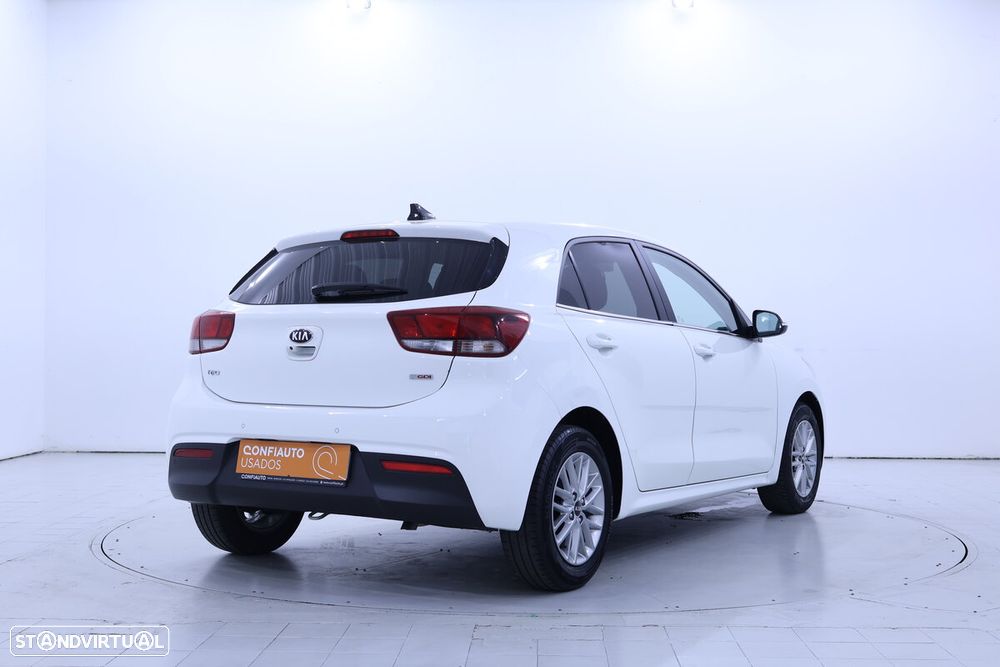 Kia Rio - 5