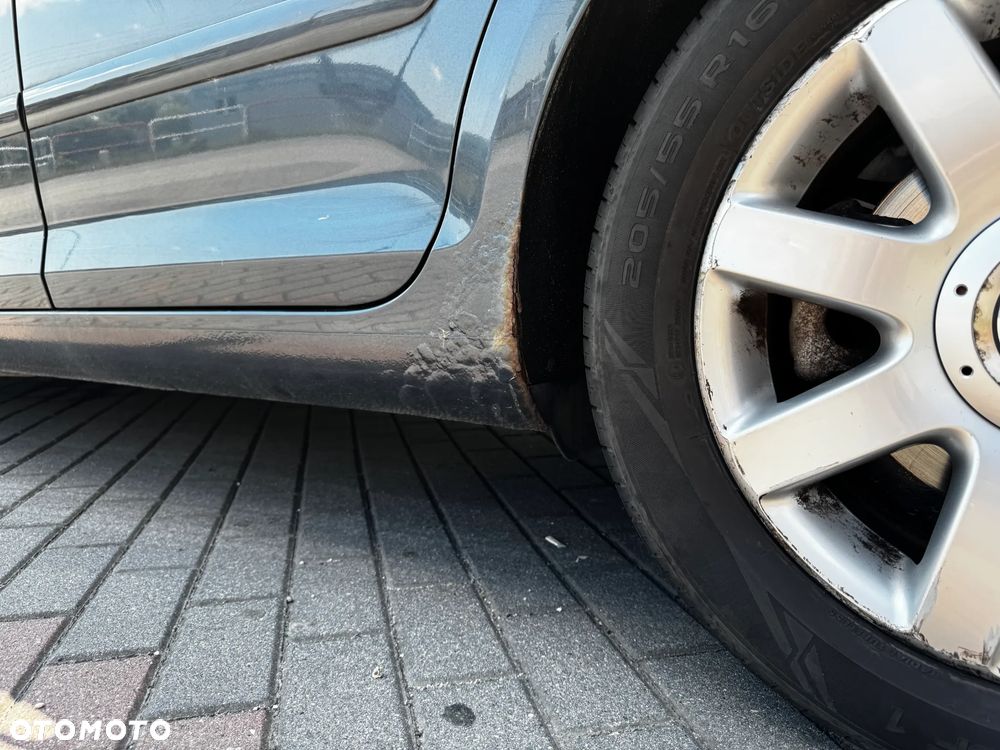 Volkswagen Golf Plus - 9