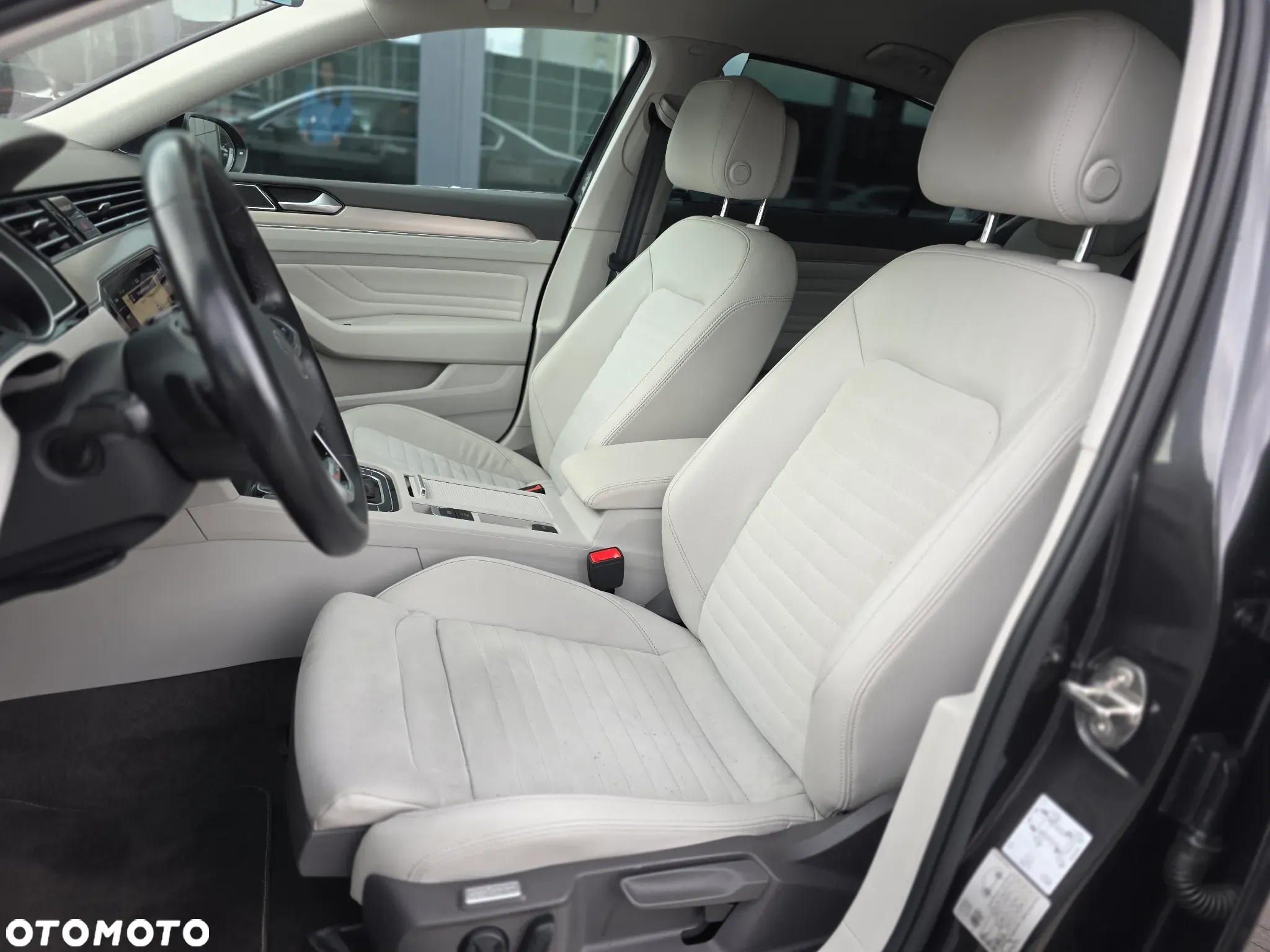 Volkswagen Passat 2.0 TSI 4Mot Elegance DSG - 14