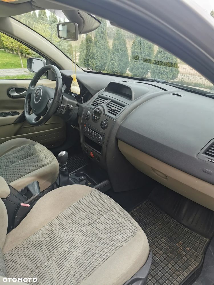 Renault Megane 1.9 dCi Dynamique - 4