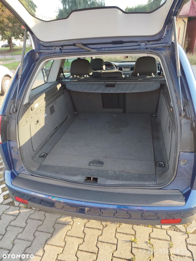 Opel Vectra 1.9 CDTI - 10