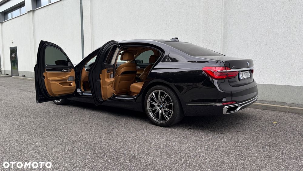 BMW Seria 7 750Li xDrive - 1