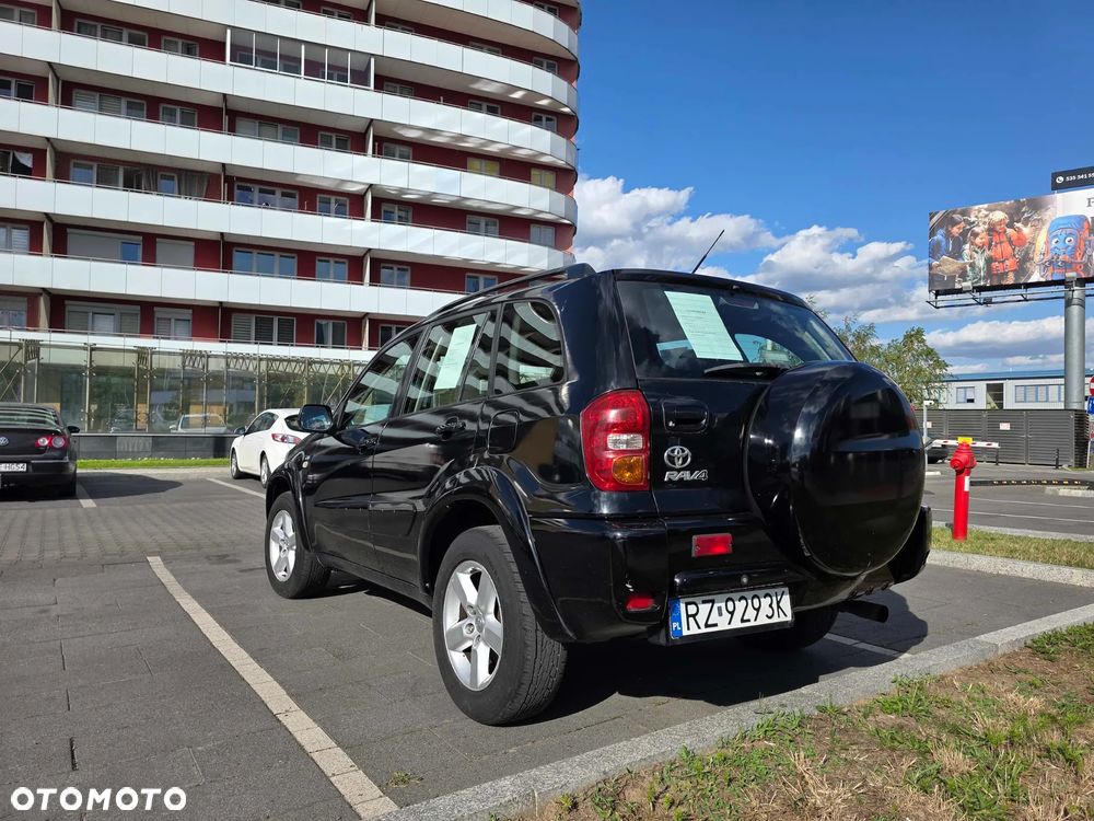 Toyota RAV4 2.0 D-4D 4x4 - 7