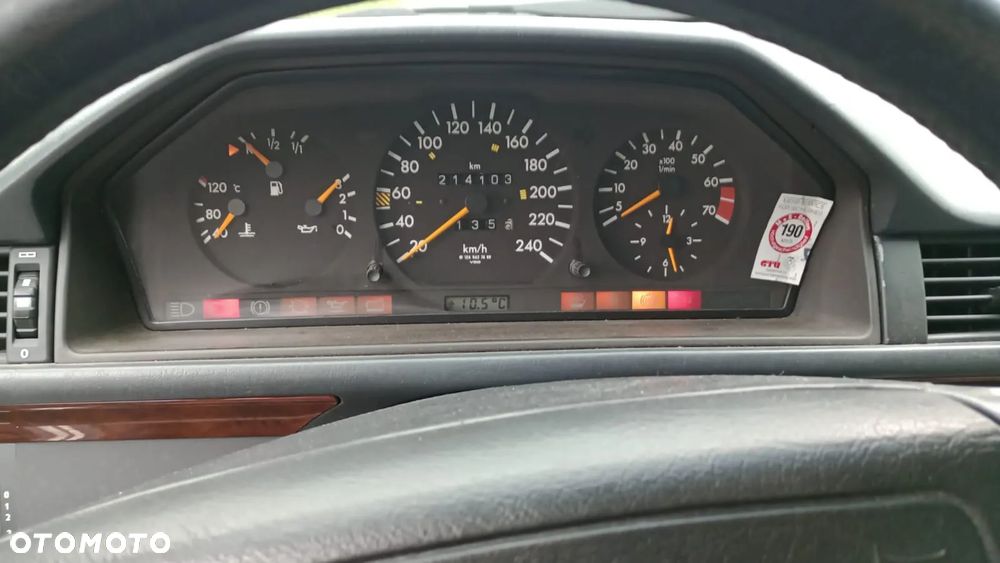 Mercedes-Benz W124 (1984-1993) - 12
