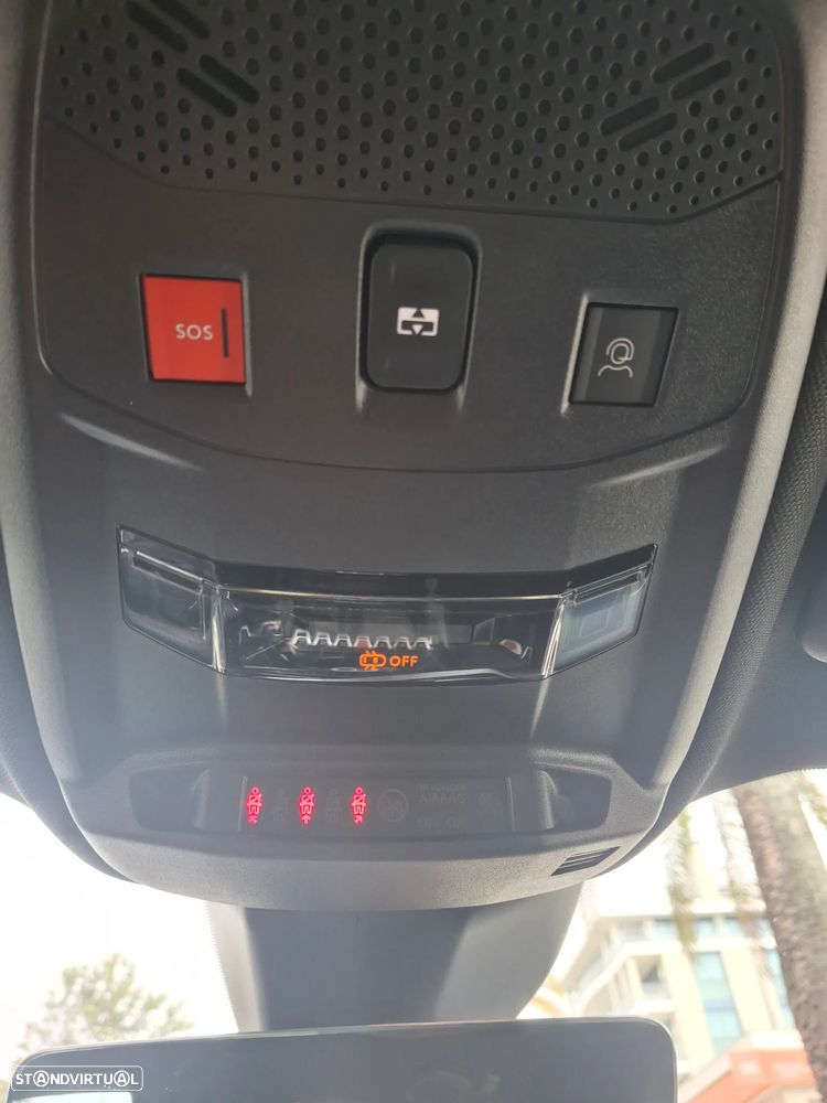 Peugeot 2008 1.2 PureTech GT Line EAT8 - 17