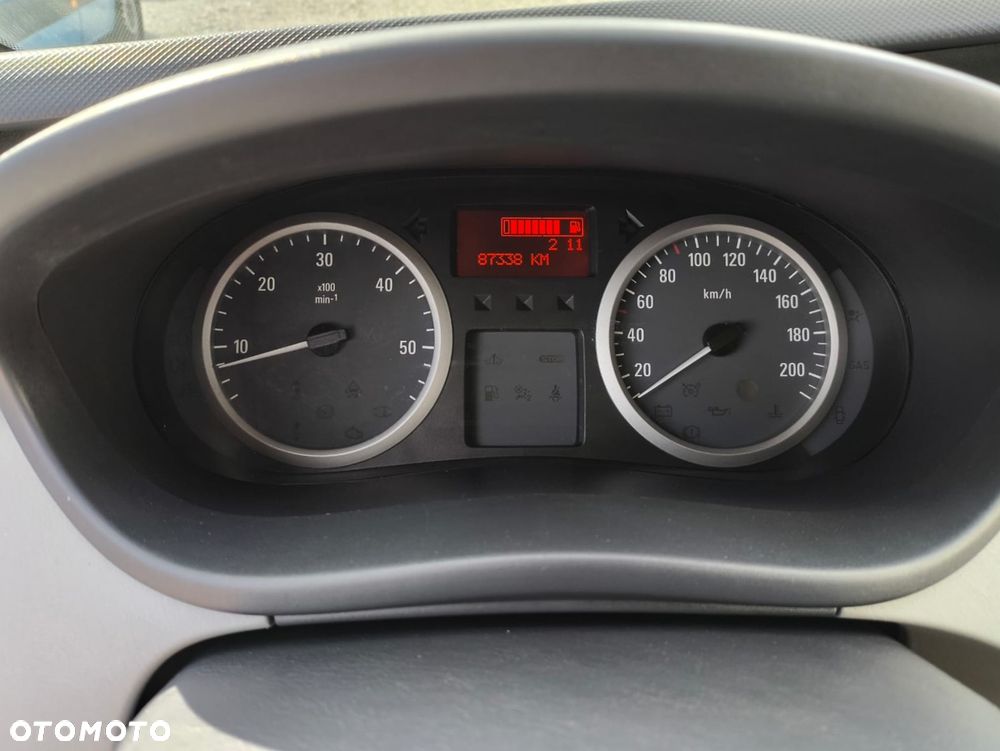 Opel Vivaro - 27