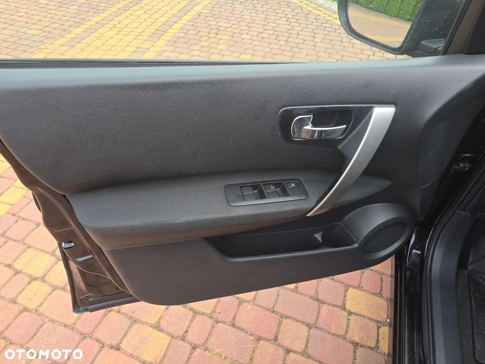 Nissan Qashqai+2 - 35