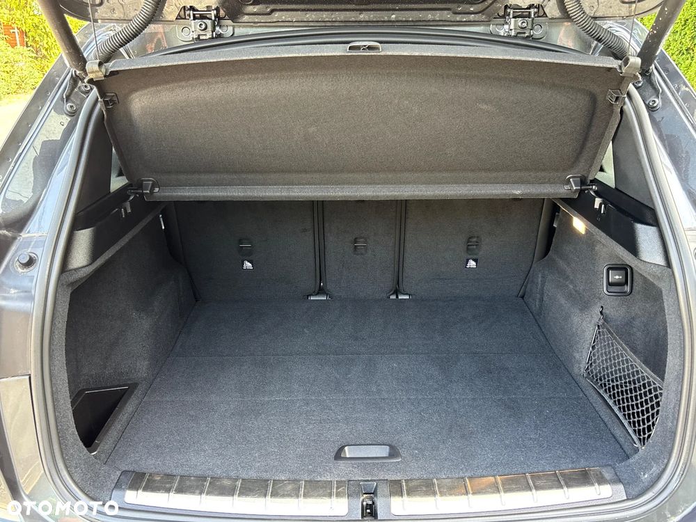 BMW X1 sDrive18d Sport Line - 12