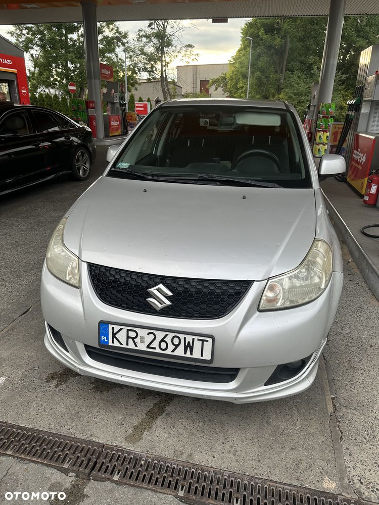 Suzuki SX4 1.6 GS/Premium - 8