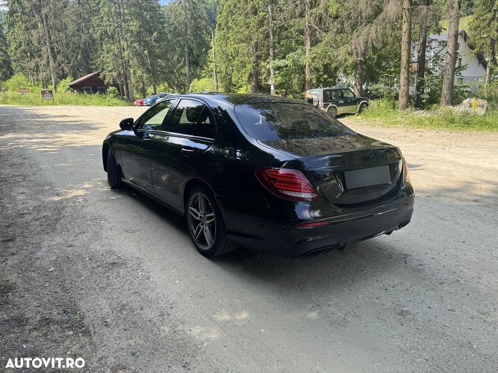Mercedes-Benz E 220 d 9G-TRONIC - 1
