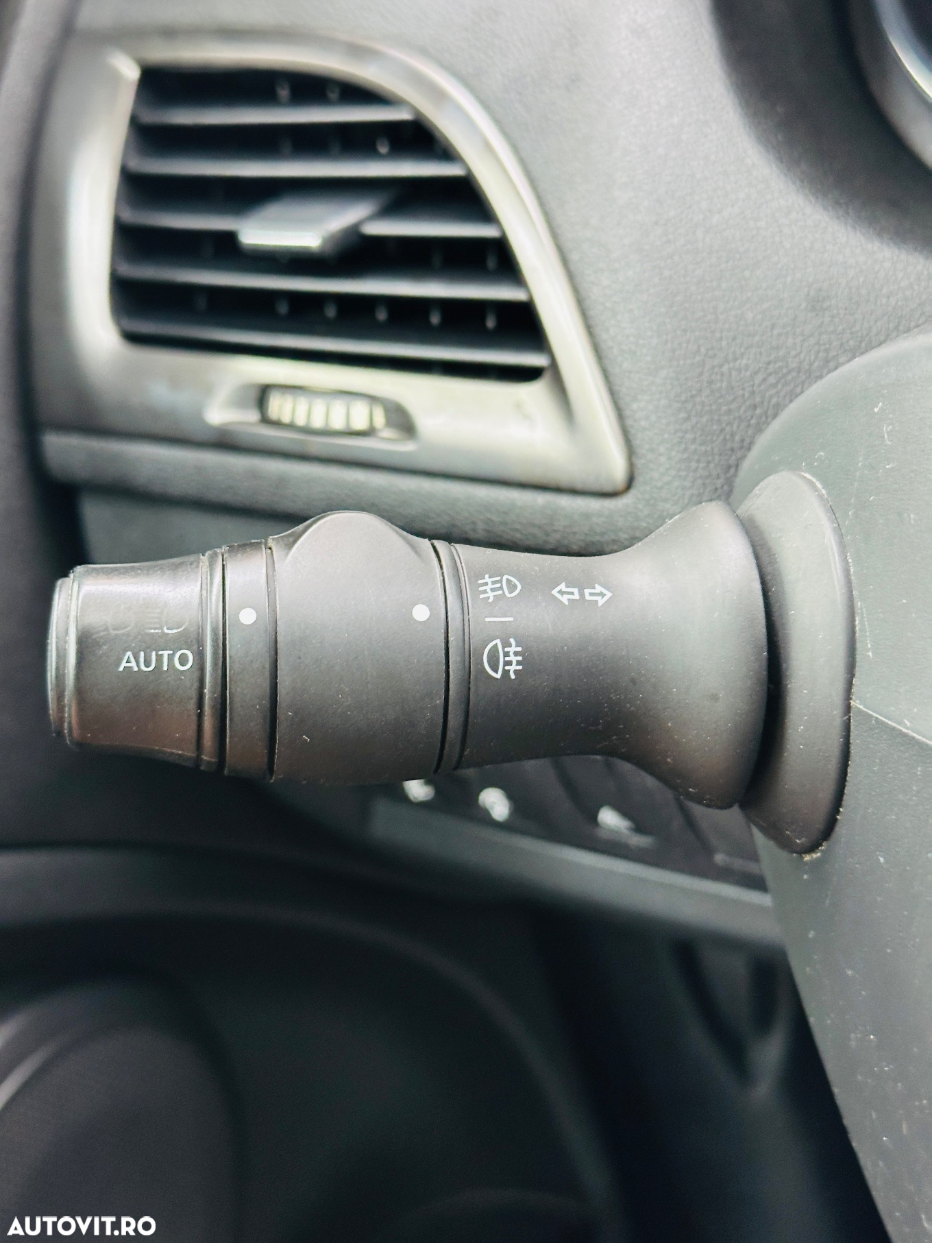 Renault Megane ENERGY dCi 90 EXPERIENCE - 28