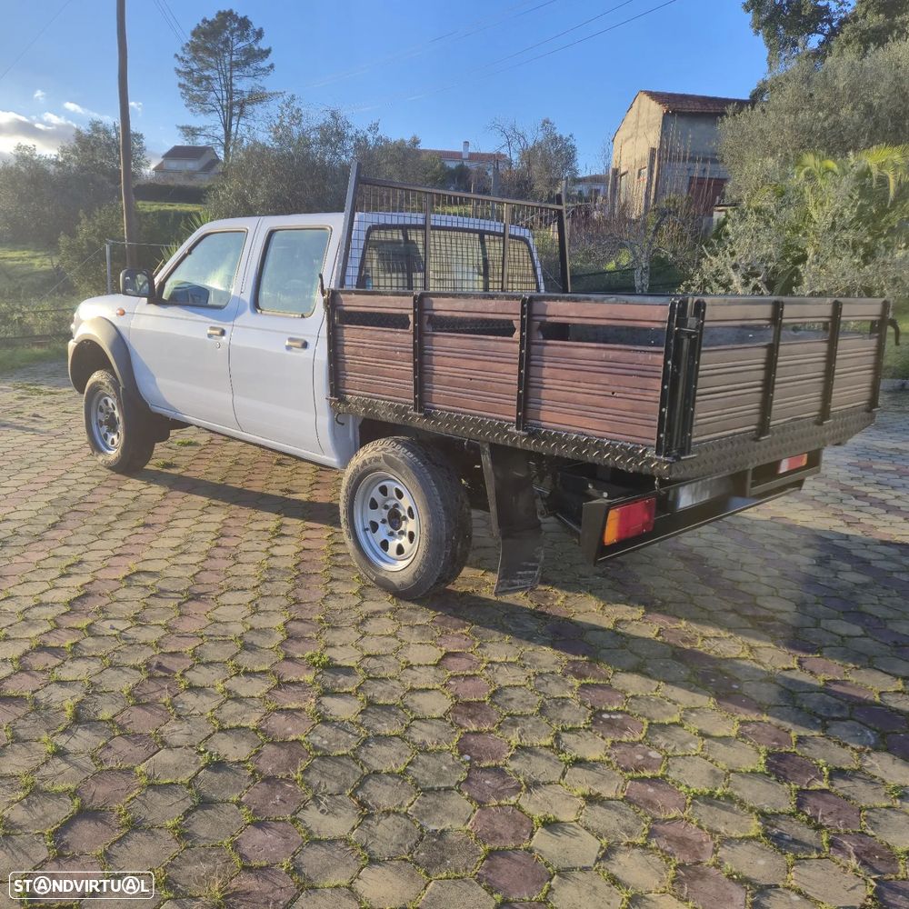 Nissan Pick Up 2.5 DDTi CD Comfort AC 4WD - 3