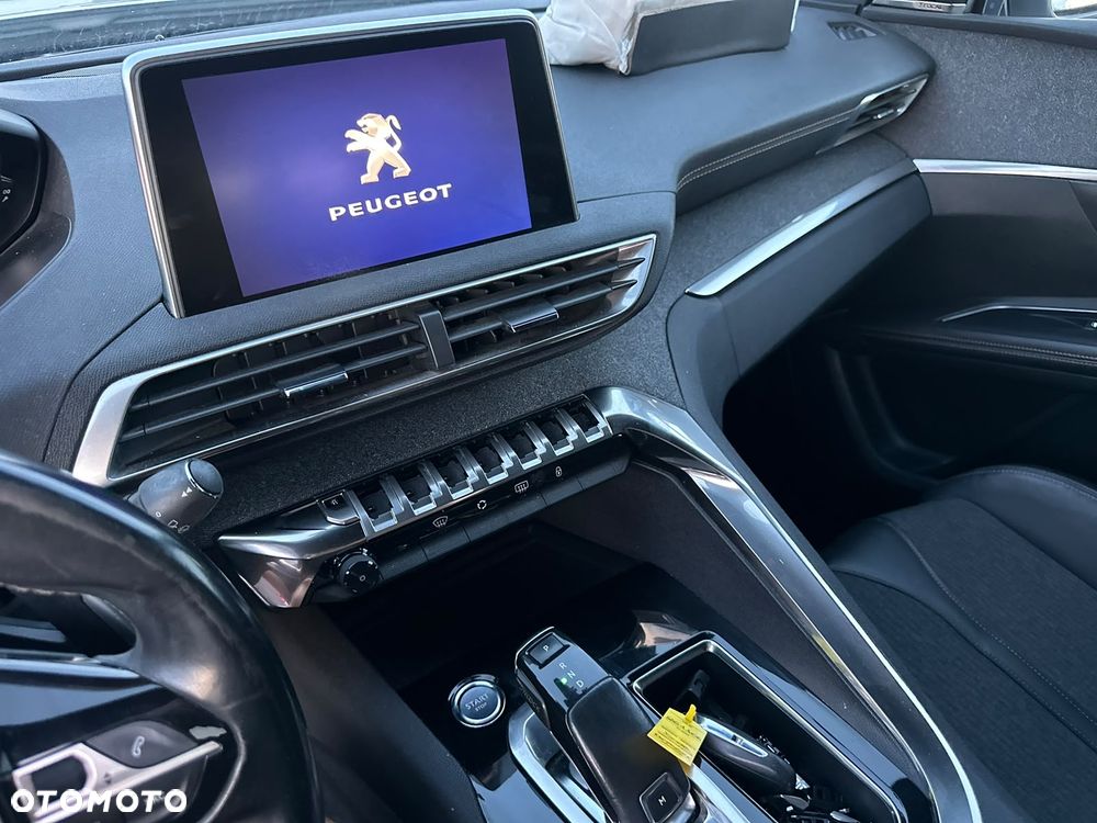 Peugeot 5008 1.6 THP Allure S&S EAT6 - 17