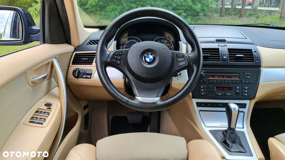 BMW X3 2.5si - 17