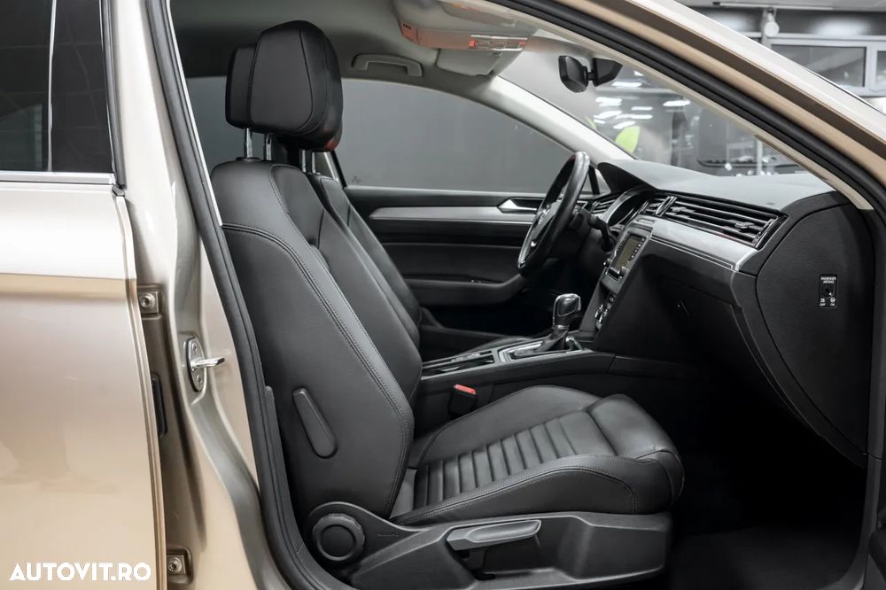 Volkswagen Passat 2.0 TDI SCR (BlueMotion Tech) 4Motion D Highline - 26