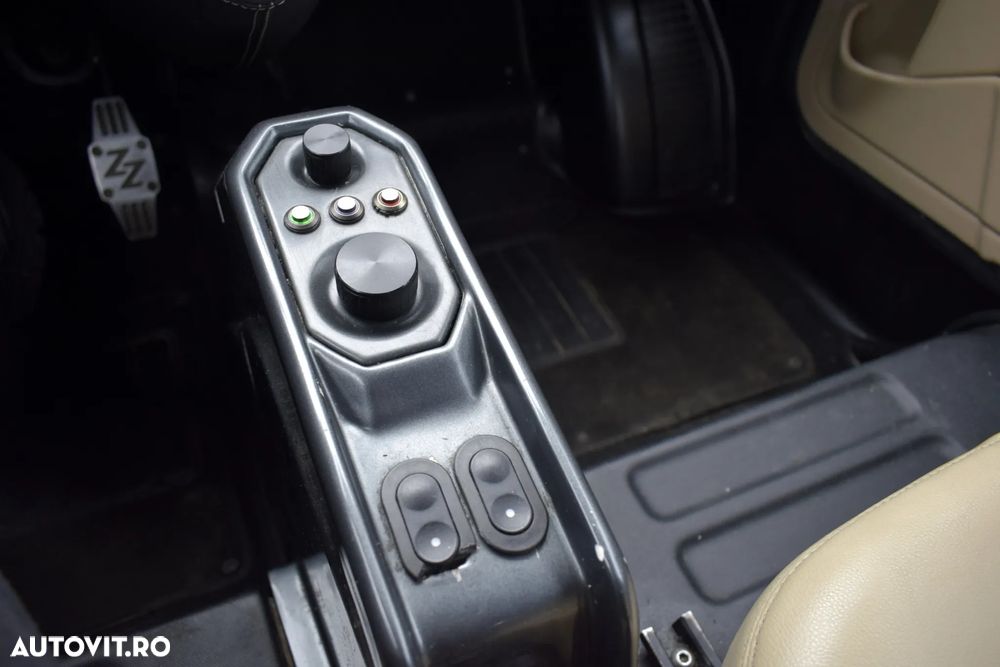 Tazzari Zerro EM2 Space - 14