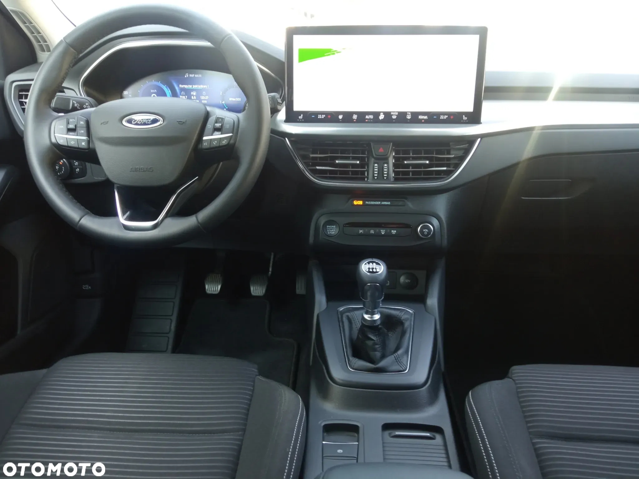 Ford Focus 1.0 EcoBoost Titanium Design - 18