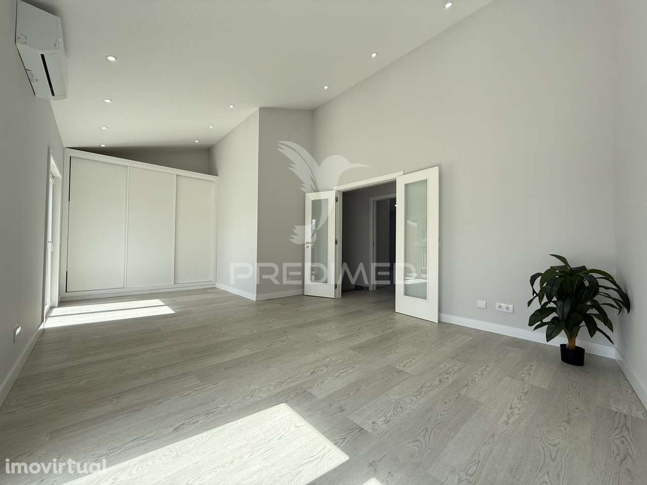 Moradia Nova na Charmosa Vila de Estombar - Grande imagem: 5/30