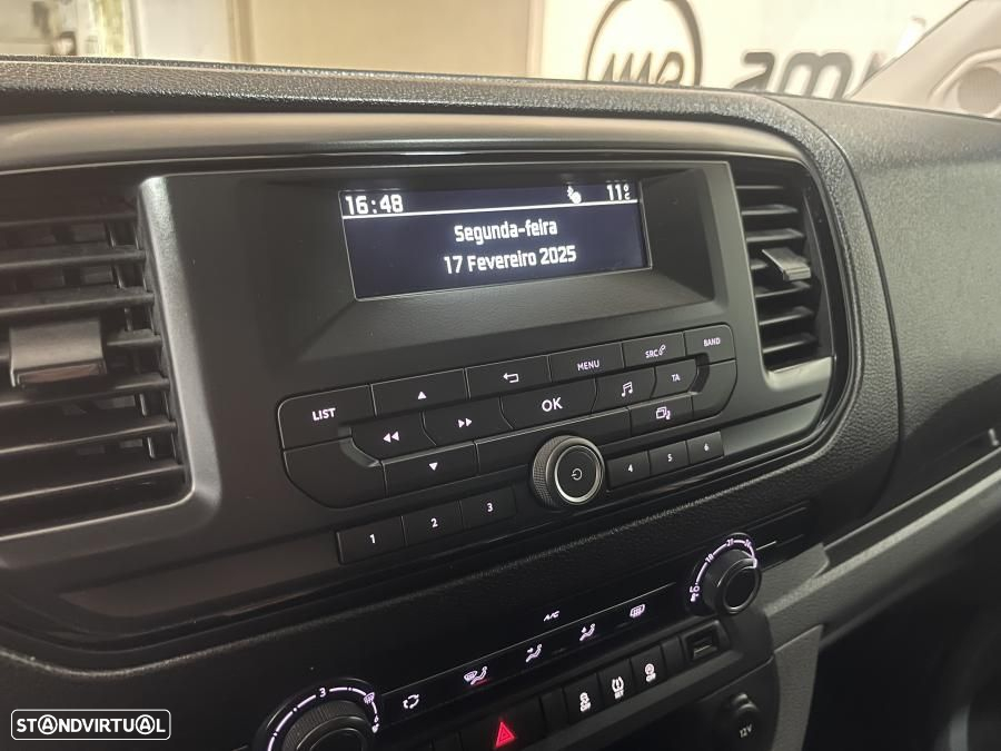 Opel Vivaro 1.5 CDTi L1H1 Essentia - 18