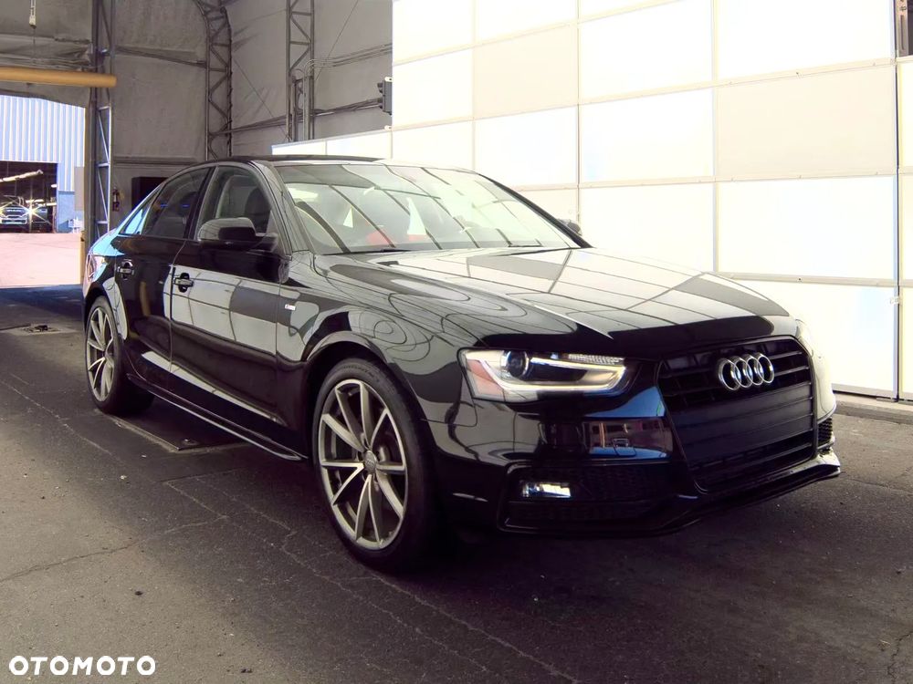 Audi A4 Limousine - 1