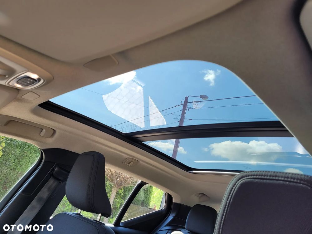 Volvo XC 40 T2 Momentum - 22