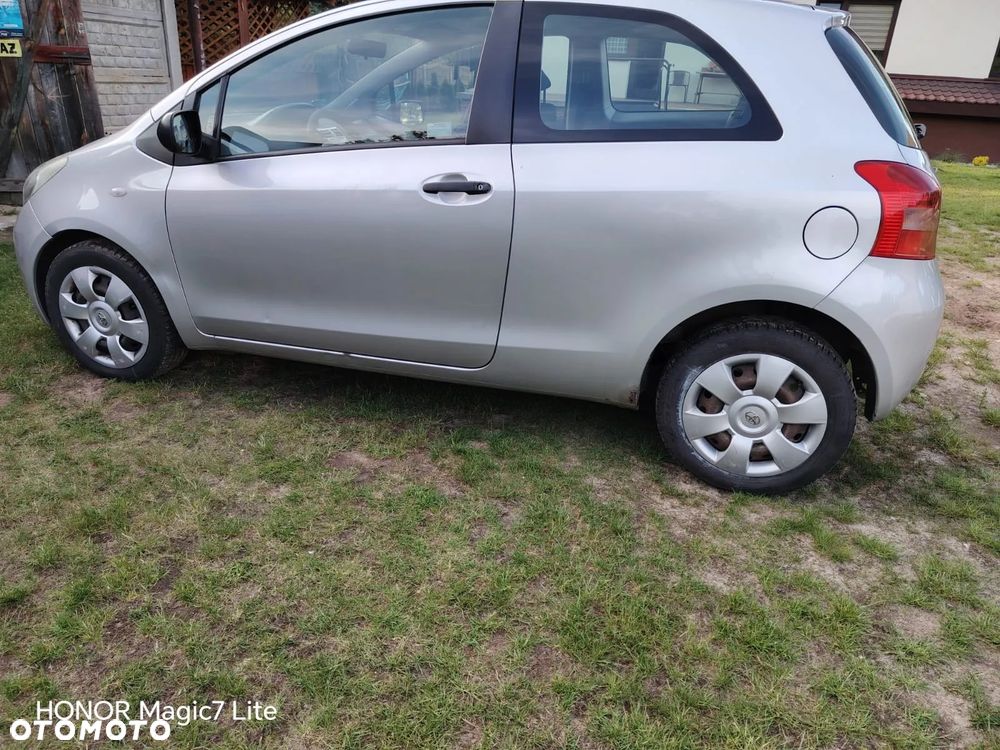 Toyota Yaris 1.3 Luna Gold - 5