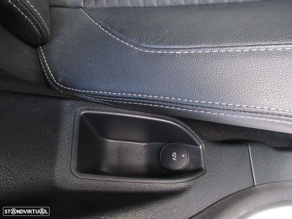 Ford EcoSport - 38