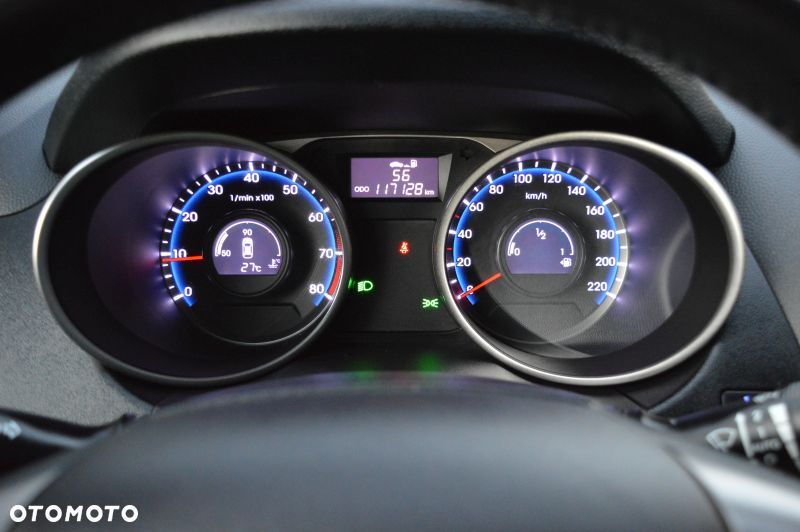 Hyundai ix35 - 23
